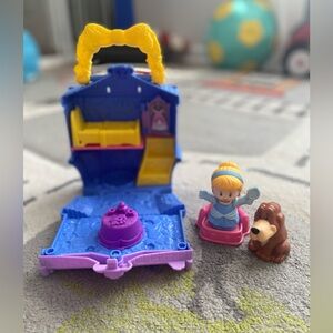 Little People Disney Princess Cinderella 2-Figure On-the-Go